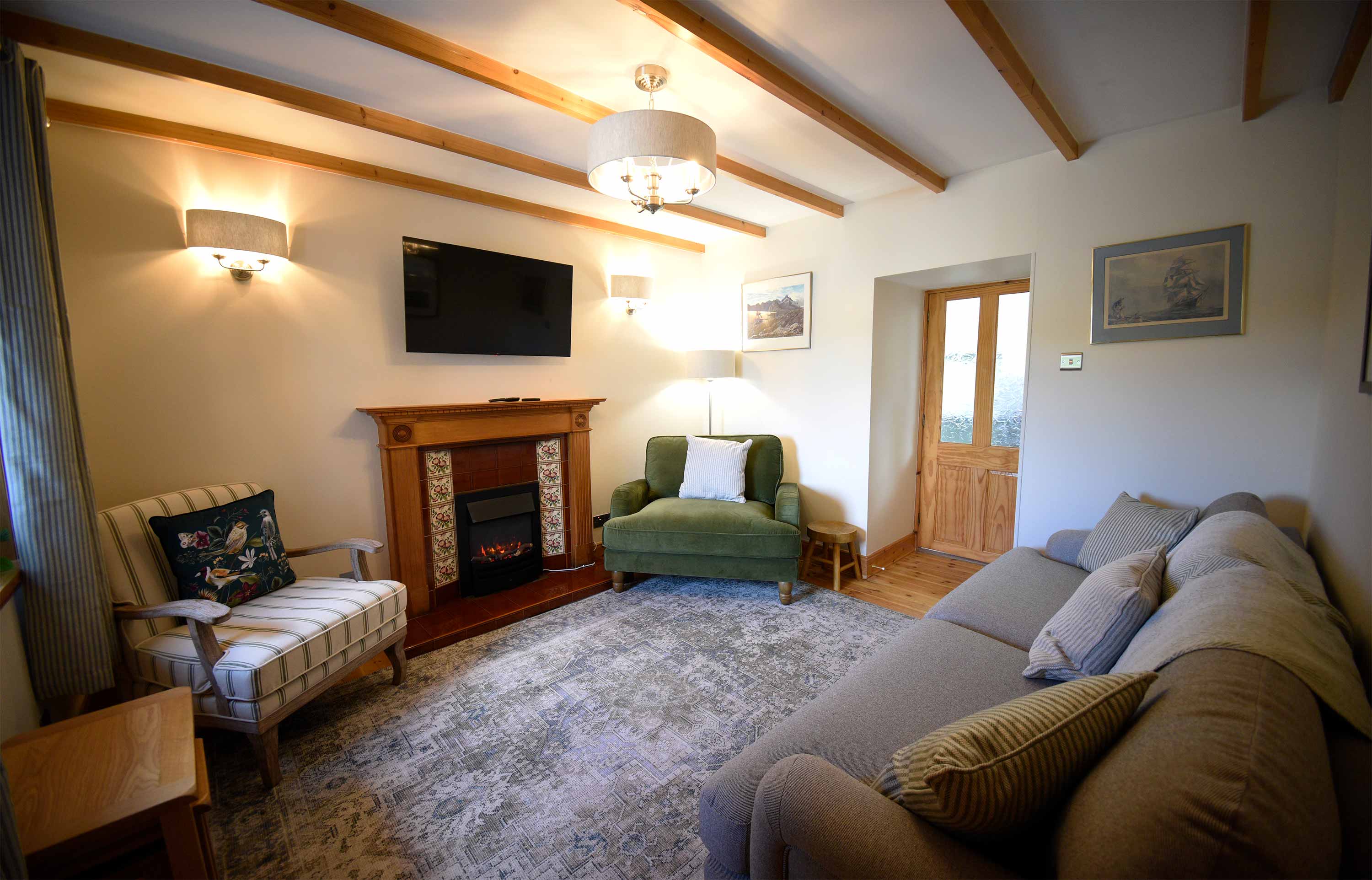 Our self catering accommodation in Portree has a large modern bathroom