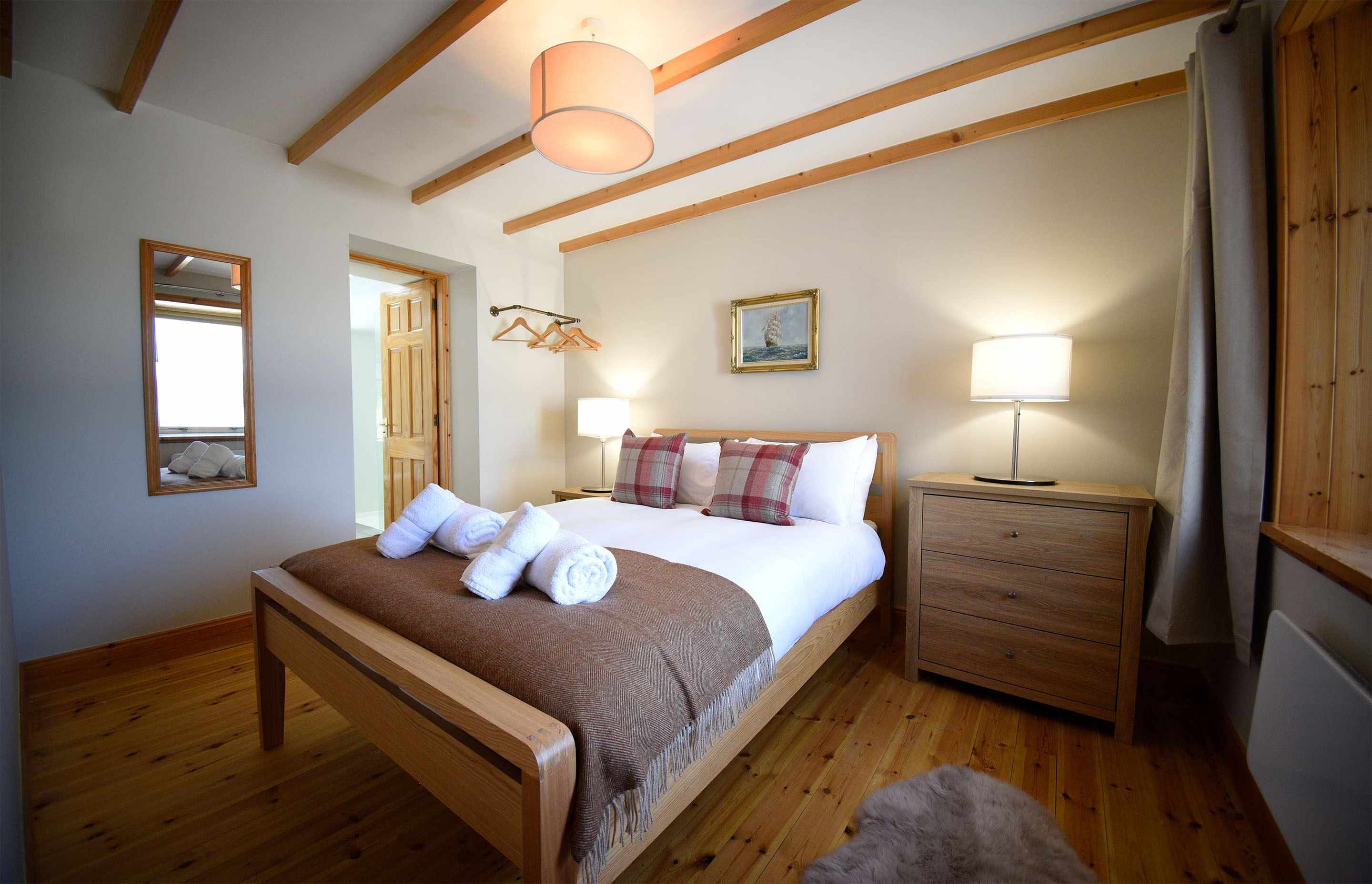 Thistle Dubh Dandy self catering accommodation apartment suite in Portree contains a modern bathroom