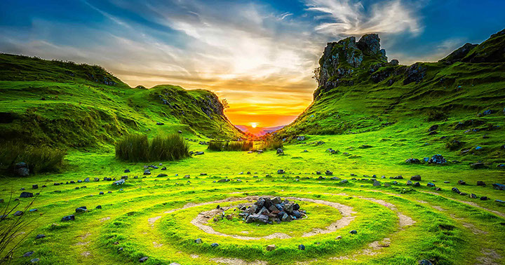 Caberfeidh Boat House self catering accommodation near Portree is a short drive from the Fairy Glen on the Isle of Skye