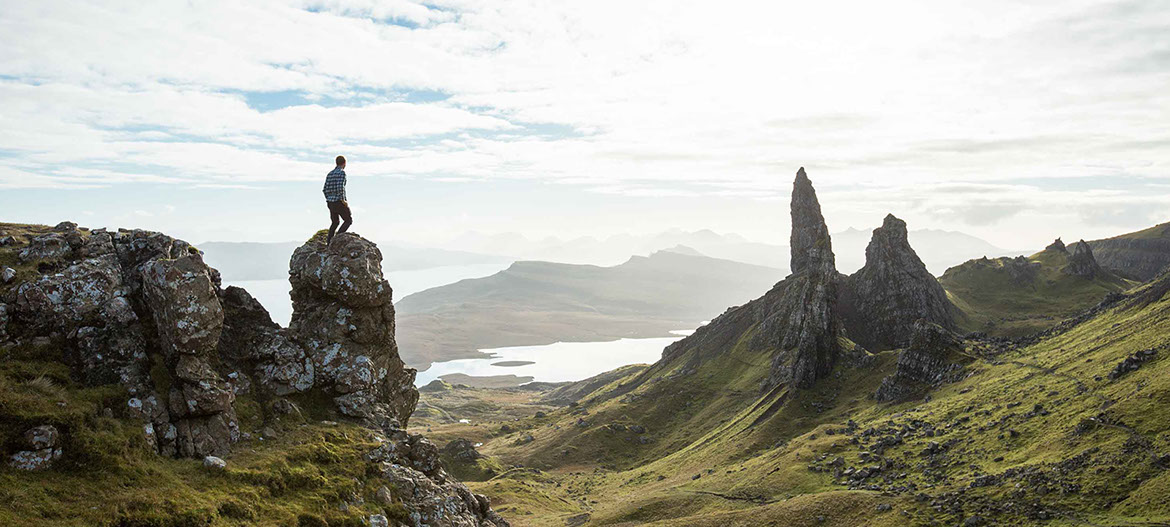 Caberfeidh Boat House is a self catering accommodation cottage located near The Old Man of Storr